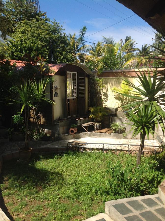 Chez Henri Pointe d'Esny Exterior foto